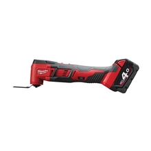 Milwaukee M18 BMT-421C - Aku multifunkční nářadí 18 V / 2.0 / 4.0 Ah