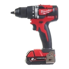 Milwaukee M18 CBLDD-202C - Aku bezuhlíkový vrtací šroubovák 18 V / 2.0 Ah